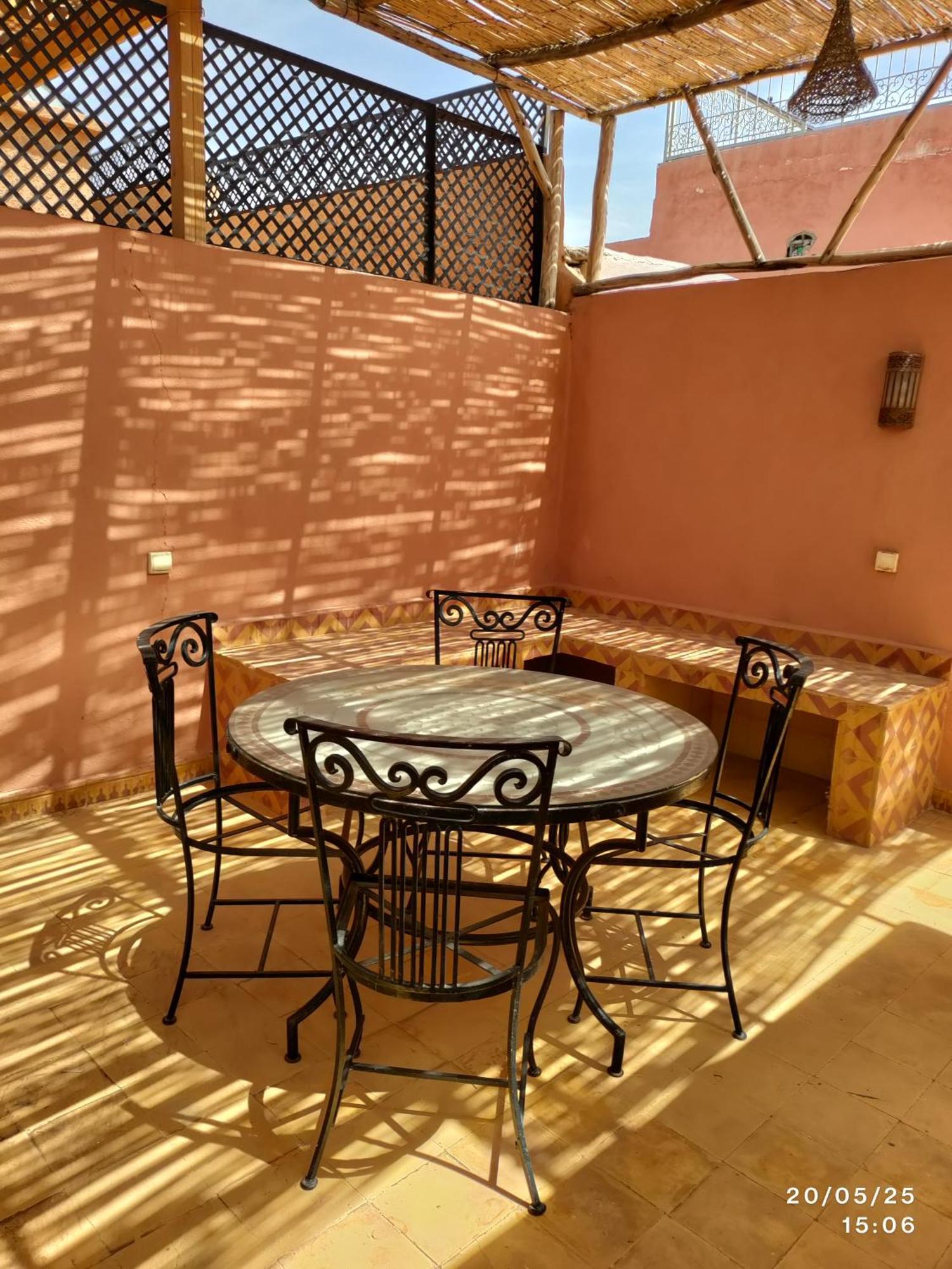 Made In Berbere, By Maison Noe , Al Quaria Asiyahia Ab 40 Bed & Breakfast